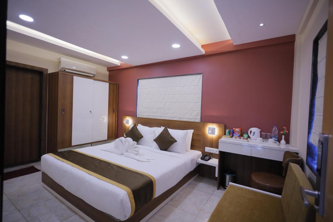The Avenue Hotel Ballygunge Kolkata Exterior photo